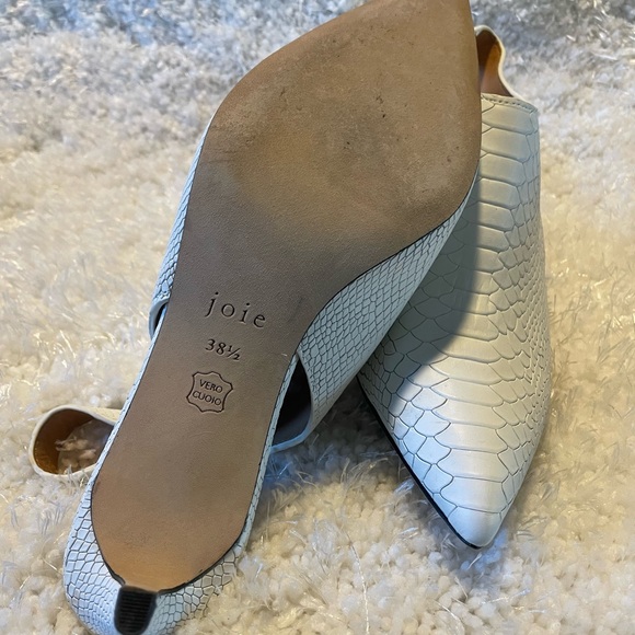 Modern Heels - Picture 4 of 5